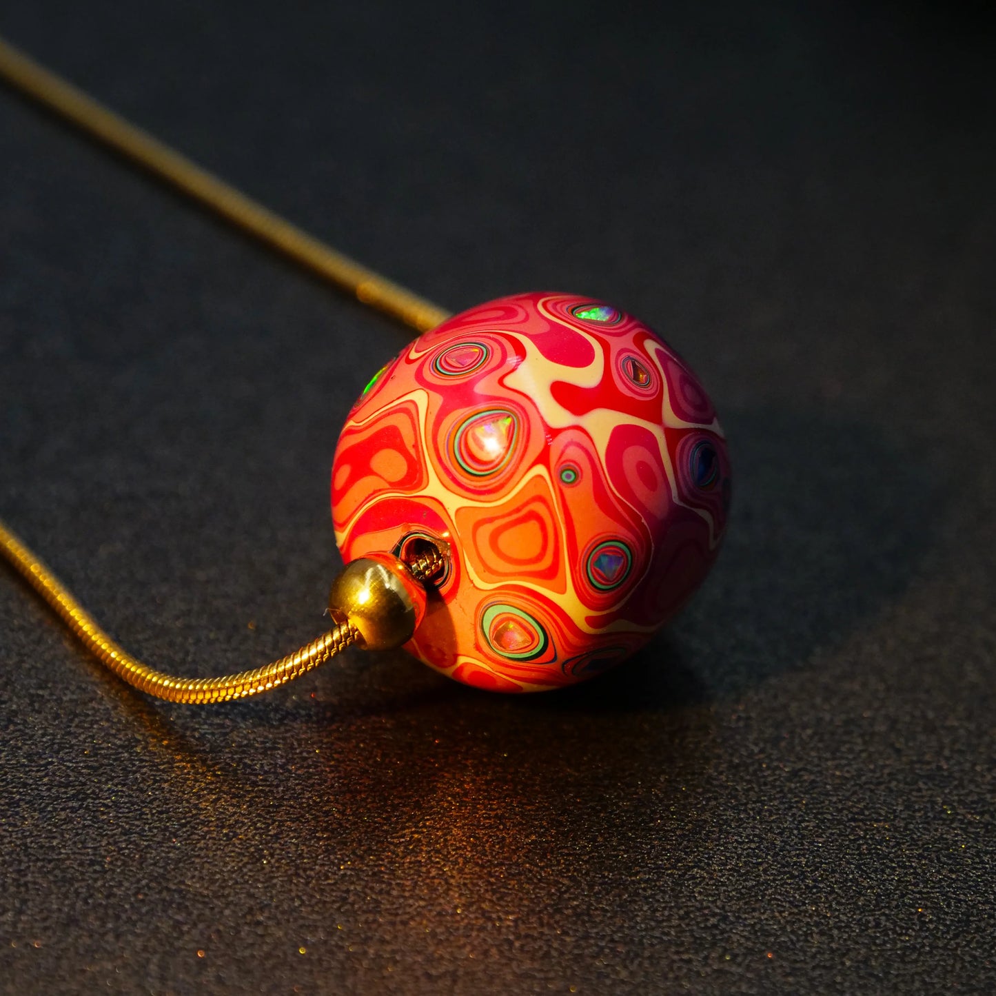 Pink lady lacquer bead pendant necklace, high quality copper gold plated, lacquer art, lacquer wood bead, exquisite