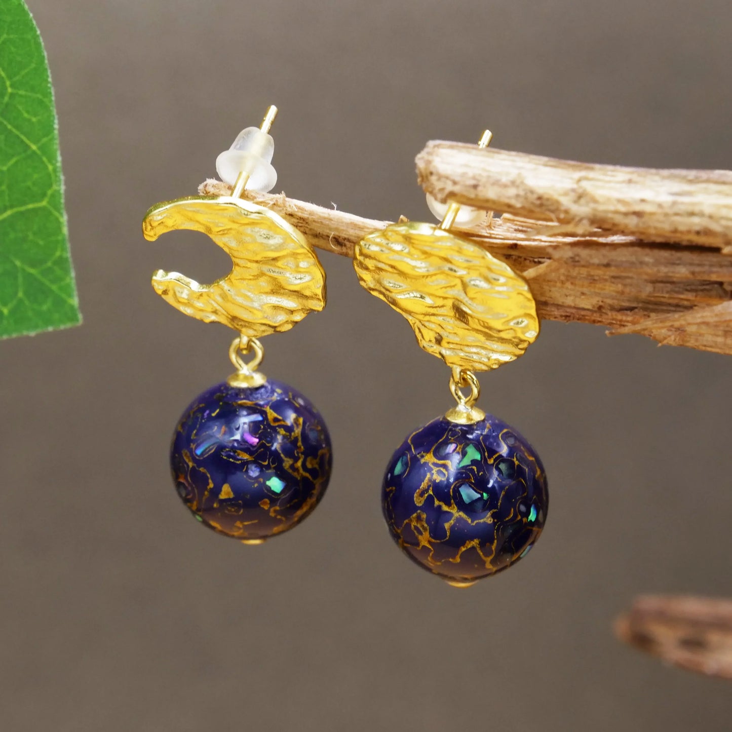 Black purple paint beads, irregular shape earrings, high quality copper electric gold plated, gold line temperament earrings