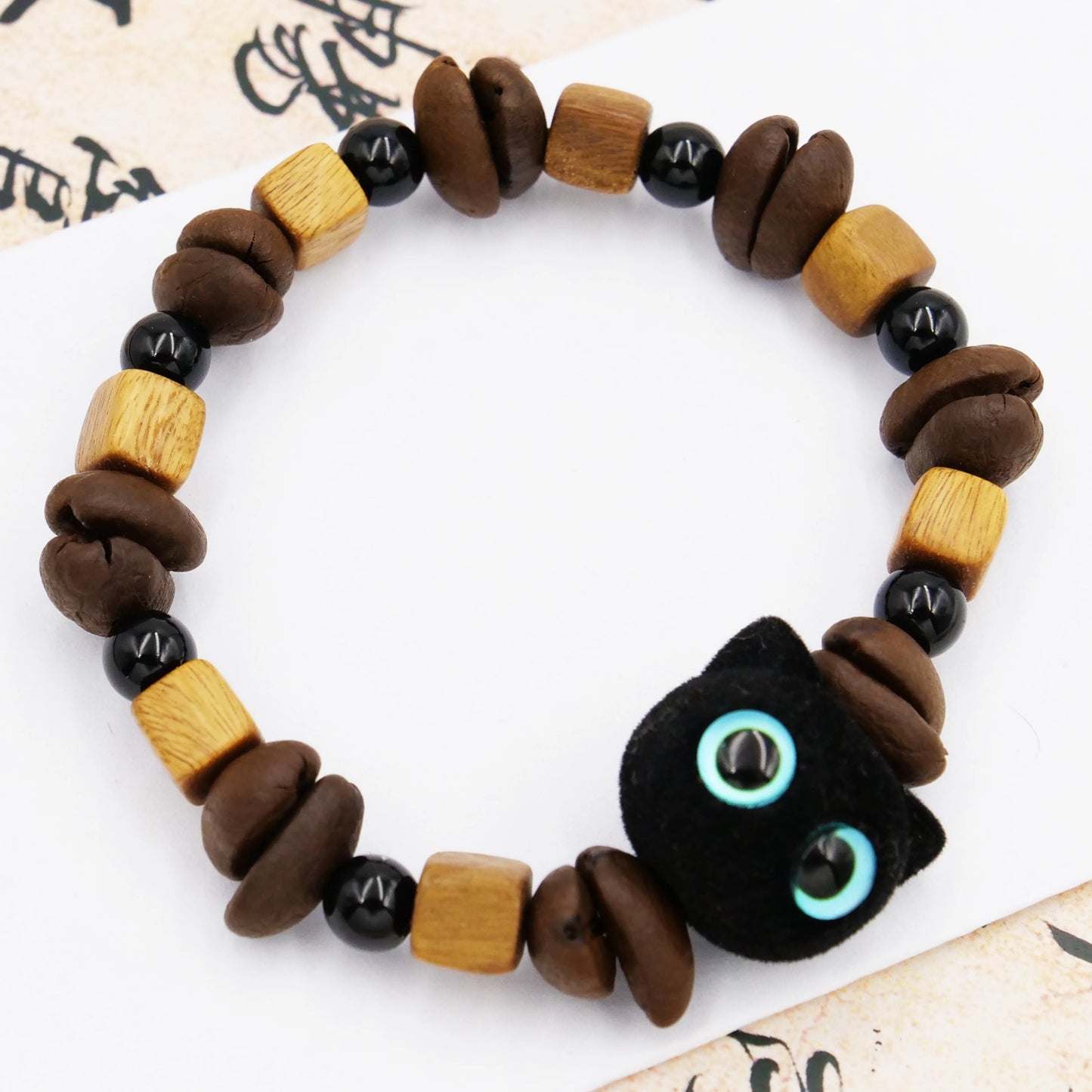 Cute cat shape coffee beans woven yellow bracelet, refreshing to talk about the aroma of coffee beans